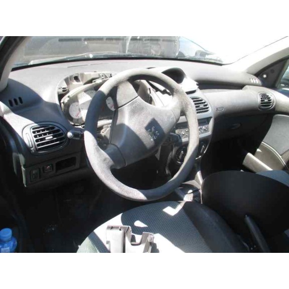 peugeot 206 berlina del año 2003