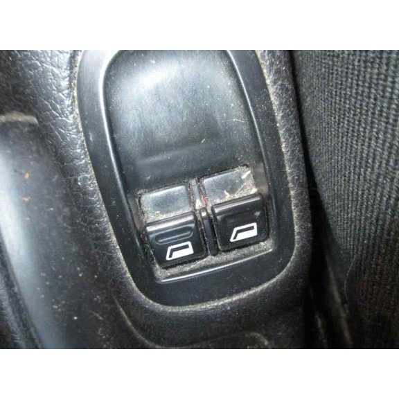 peugeot 206 berlina del año 2003