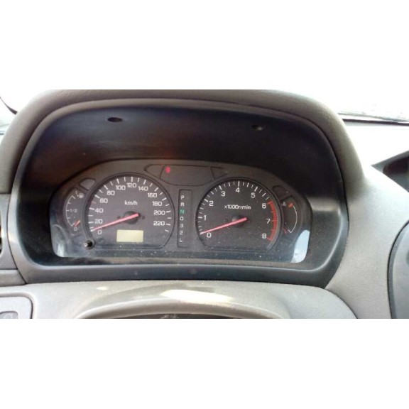 mitsubishi space wagon (n80/n90) del año 2001