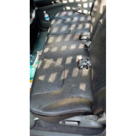 mitsubishi space wagon (n80/n90) del año 2001