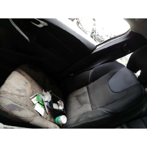 volvo v40 del año 2017