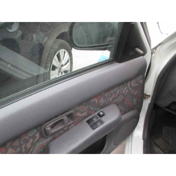 nissan micra (k11) del año 1997