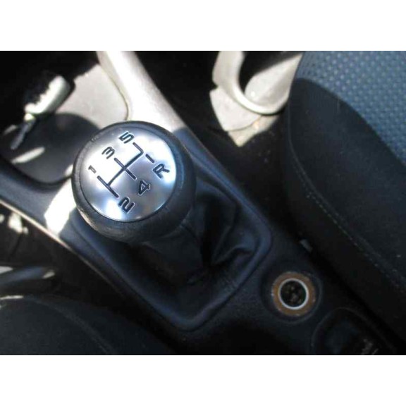 peugeot 206 berlina del año 2003