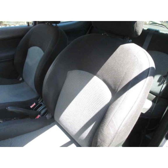 peugeot 206 berlina del año 2003