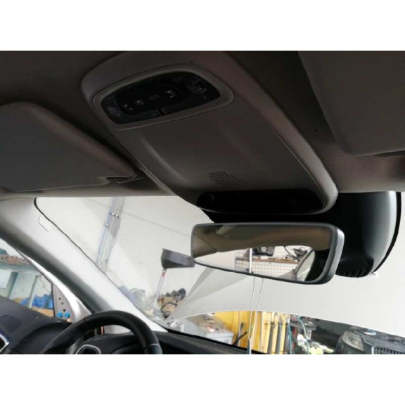 volvo v40 del año 2017