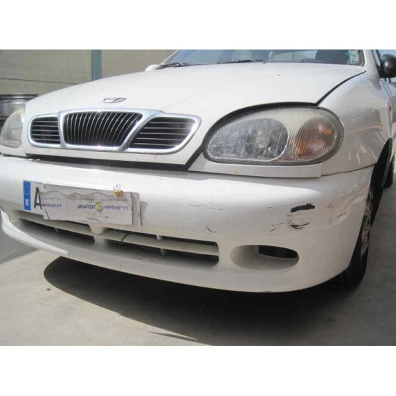 daewoo lanos del año 2000