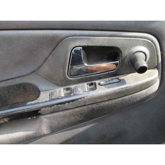 seat cordoba berlina (6k2) del año 2001