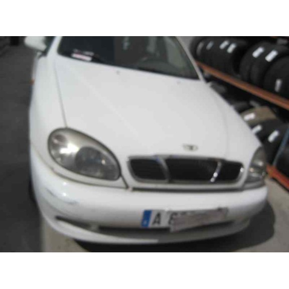 daewoo lanos del año 2000