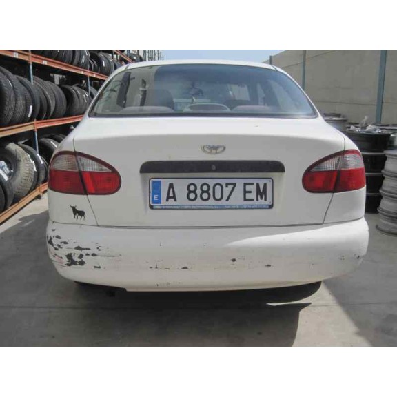 daewoo lanos del año 2000