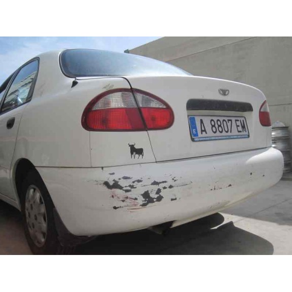 daewoo lanos del año 2000