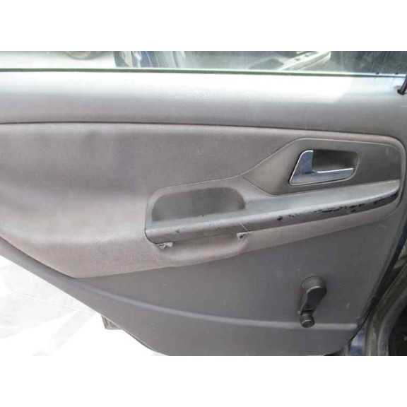 seat cordoba berlina (6k2) del año 2001