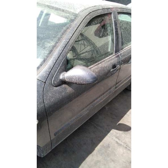 seat toledo (1m2) del año 2003
