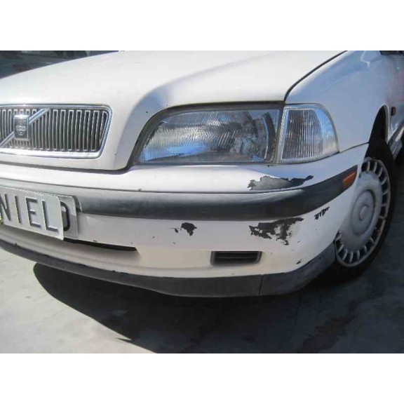 volvo s40 berlina del año 1997