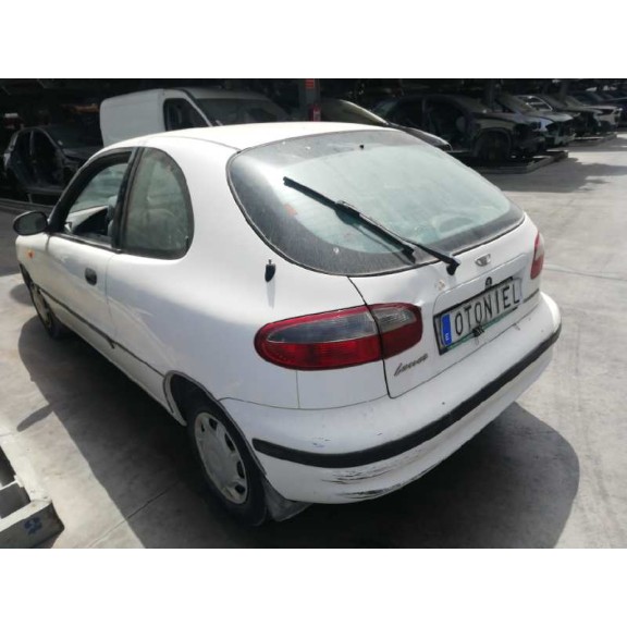 daewoo lanos del año 1999