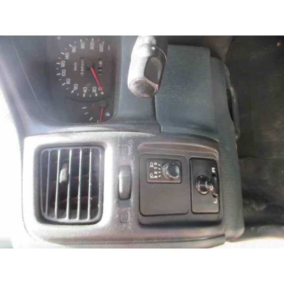 nissan almera (n15) del año 1997