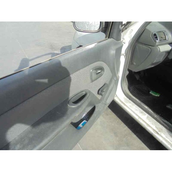 renault clio ii fase ii (b/cb0) del año 2007