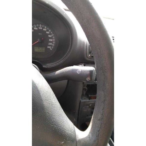 seat toledo (1m2) del año 2003