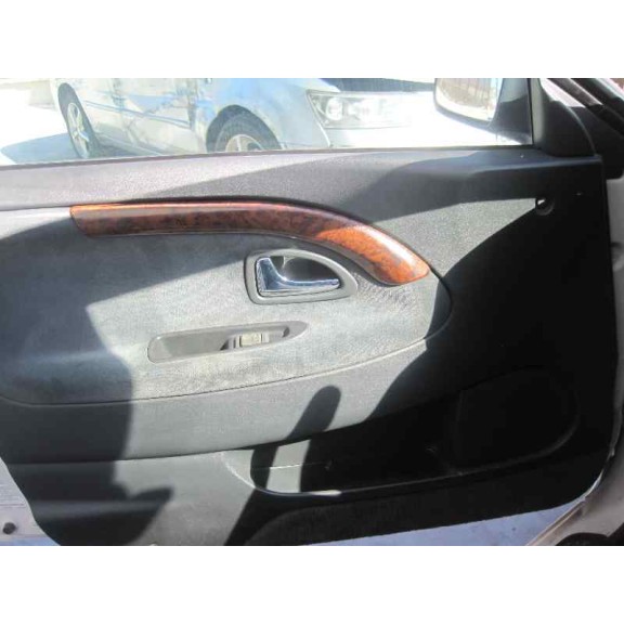 volvo s40 berlina del año 1997