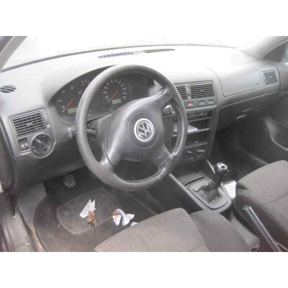 volkswagen golf iv berlina (1j1) del año 1999