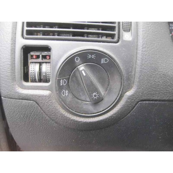 volkswagen golf iv berlina (1j1) del año 1999