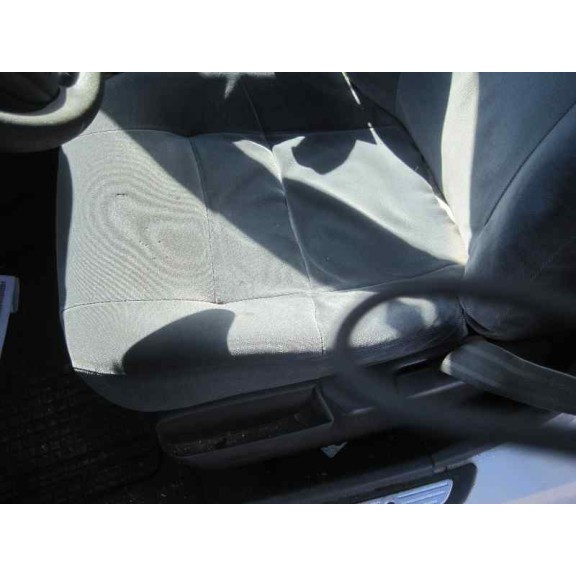 volvo s40 berlina del año 1997