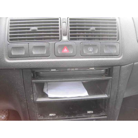 volkswagen golf iv berlina (1j1) del año 1999