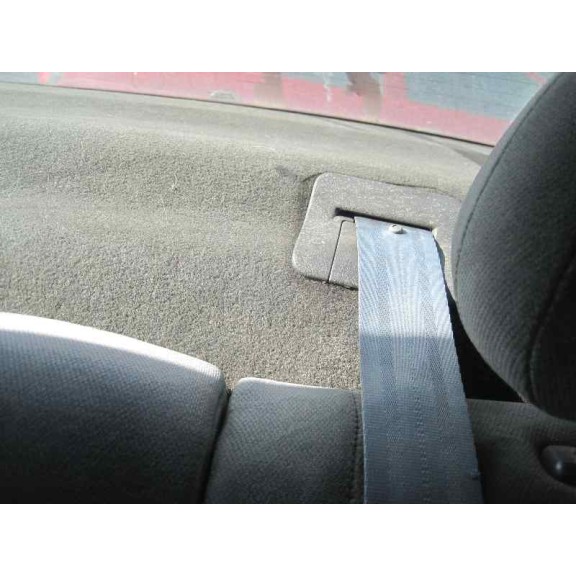 volvo s40 berlina del año 1997