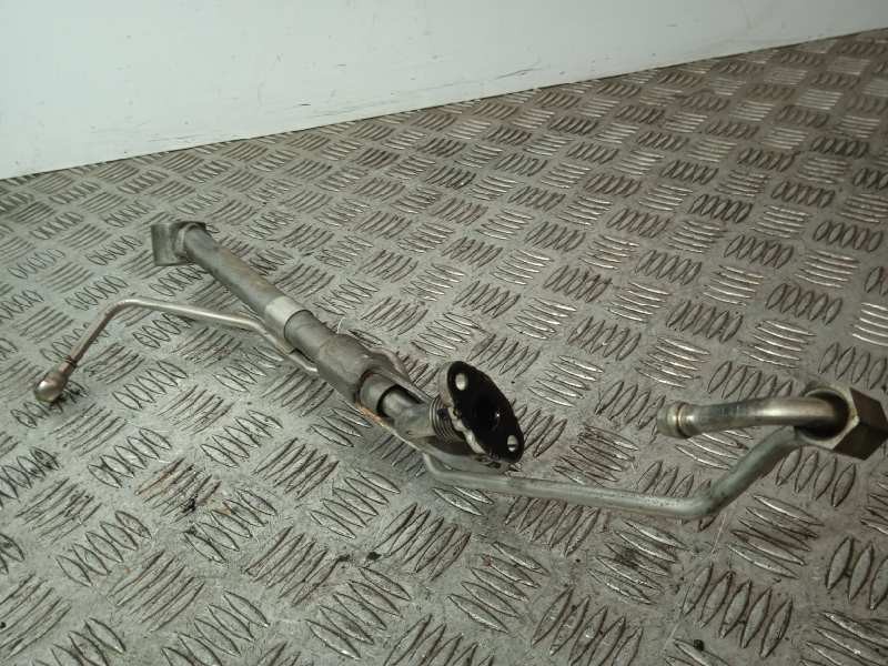 Recambio de despiece motor para seat ibiza (6j5) copa referencia OEM IAM 03L145535A TUBO ACEITE CON SOPORTE