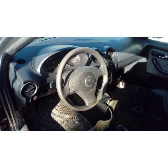 seat cordoba berlina (6l2) del año 2003