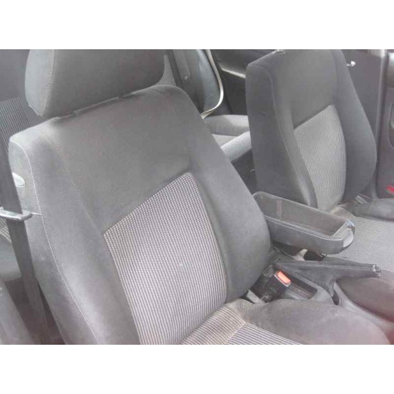 volkswagen golf iv berlina (1j1) del año 1999