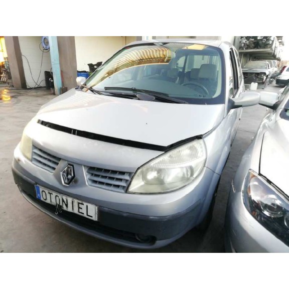 renault scenic ii del año 2004