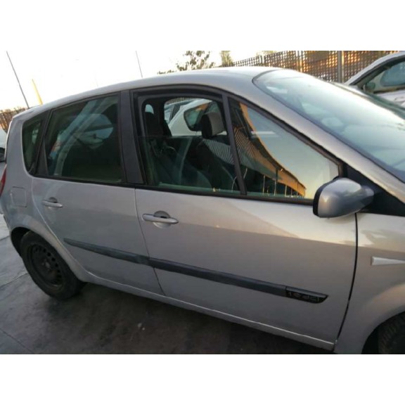 renault scenic ii del año 2004