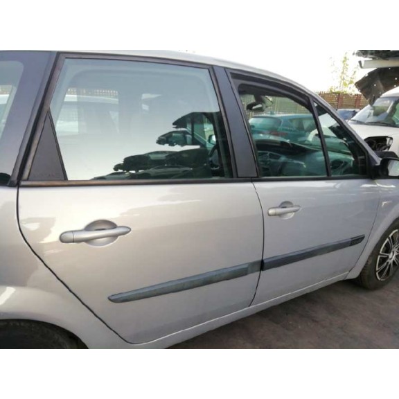renault scenic ii del año 2004