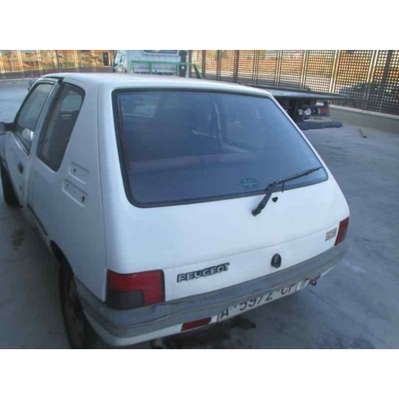 peugeot 205 berlina del año 1994