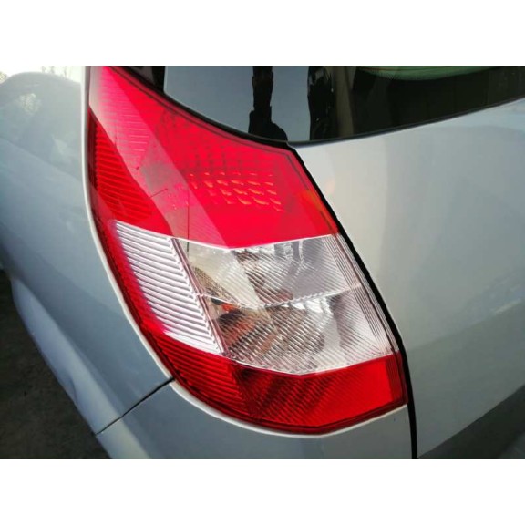 renault scenic ii del año 2004