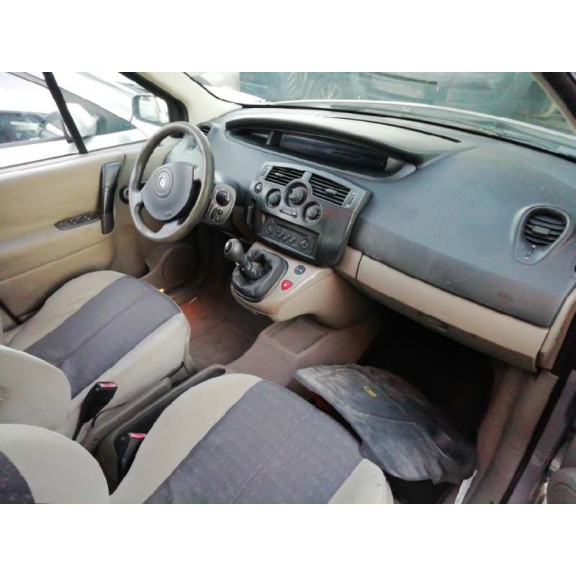 renault scenic ii del año 2004