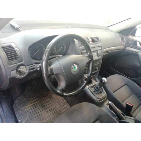 skoda octavia berlina (1z3) del año 2005