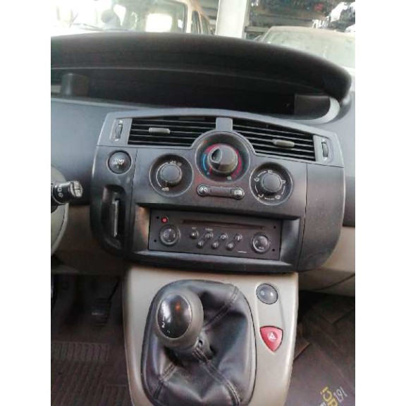 renault scenic ii del año 2004