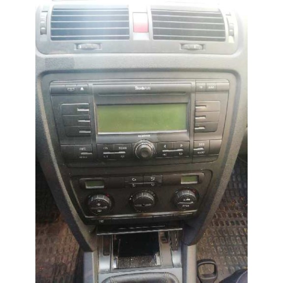 skoda octavia berlina (1z3) del año 2005