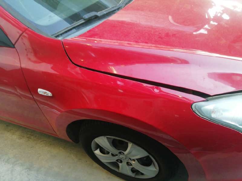 Recambio de aleta delantera derecha para hyundai i30 classic referencia OEM IAM  TIENE UN GOLPE 