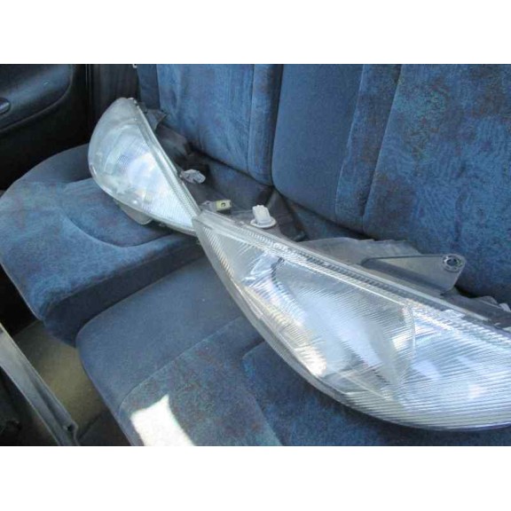 peugeot 206 berlina del año 1999