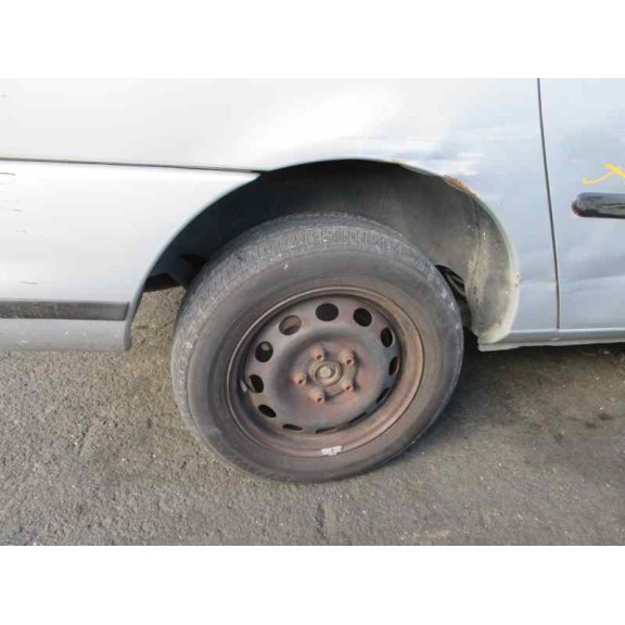 seat alhambra (7v8) del año 2000