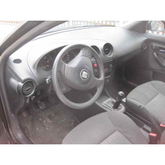 seat ibiza (6l1) del año 2004