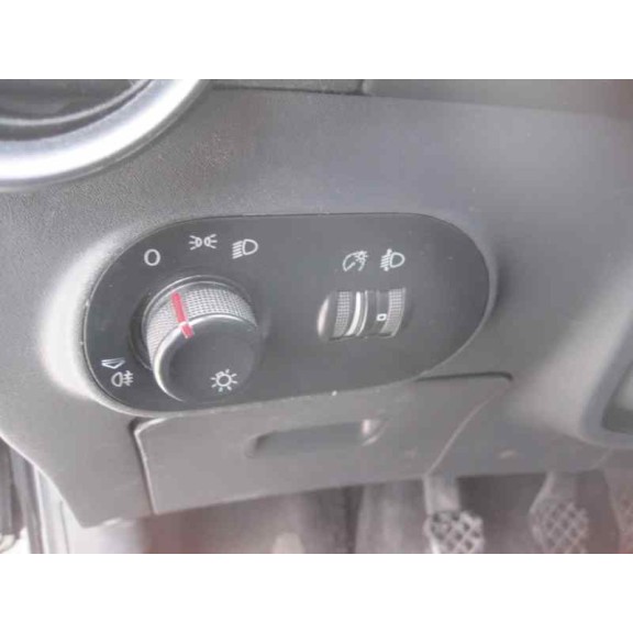 seat ibiza (6l1) del año 2004