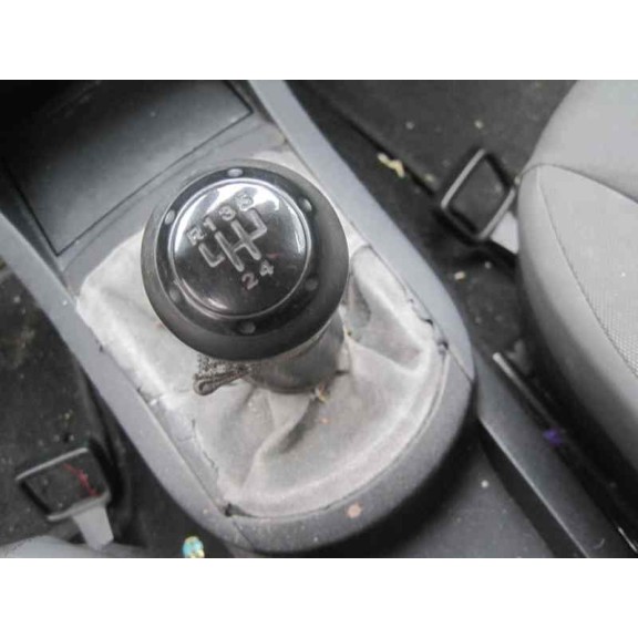 seat ibiza (6l1) del año 2004