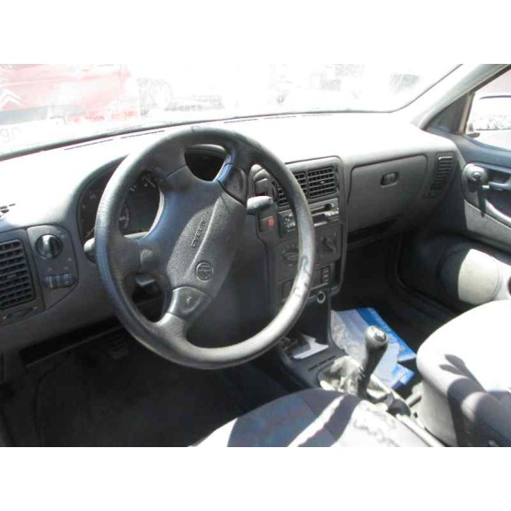 volkswagen polo berlina (6n1) del año 1999