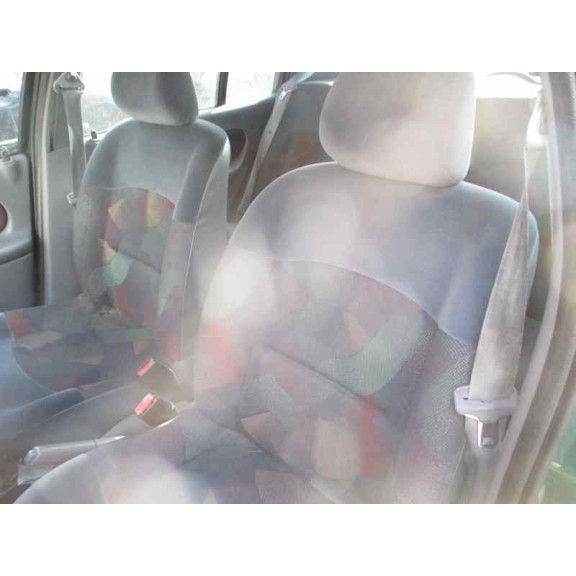 renault clio ii fase i (b/cbo) del año 2001