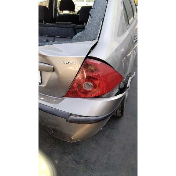 ford mondeo berlina (ge) del año 2003