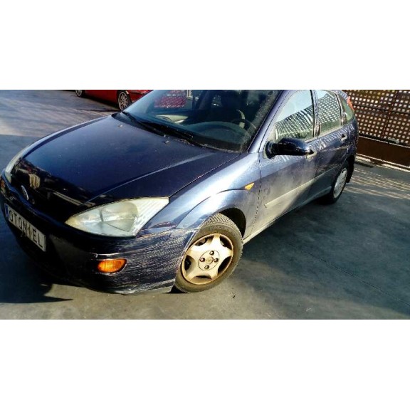 ford focus berlina (cak) del año 2000