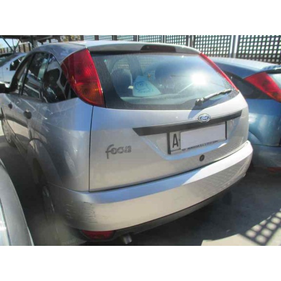 ford focus berlina (cak) del año 2000